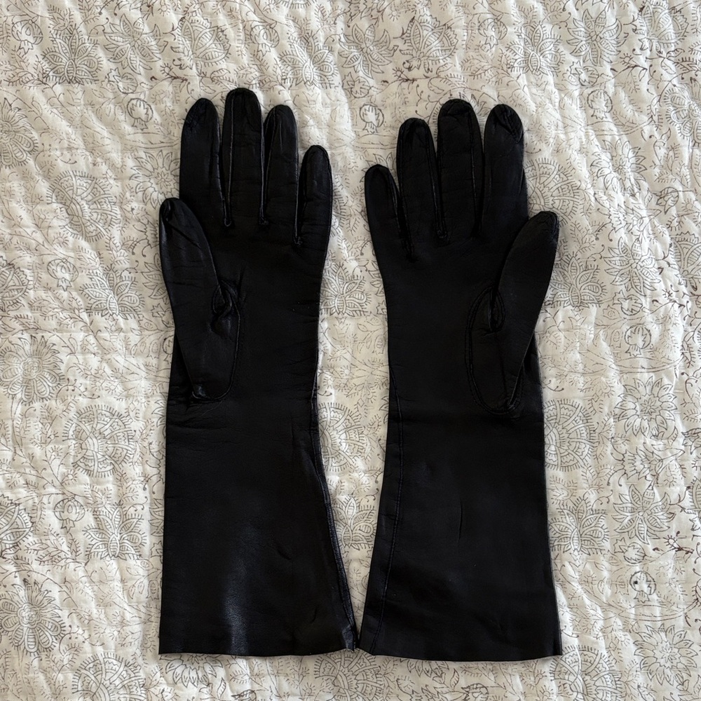 Vintage Black Leather Gloves - Mint Condition
